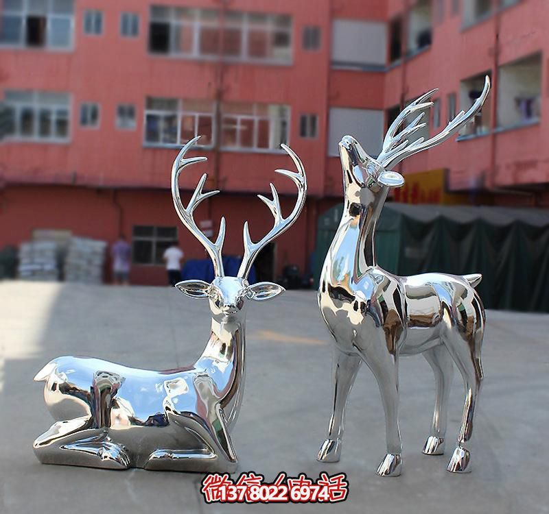 不锈钢镜面鹿雕塑，点缀公园景区