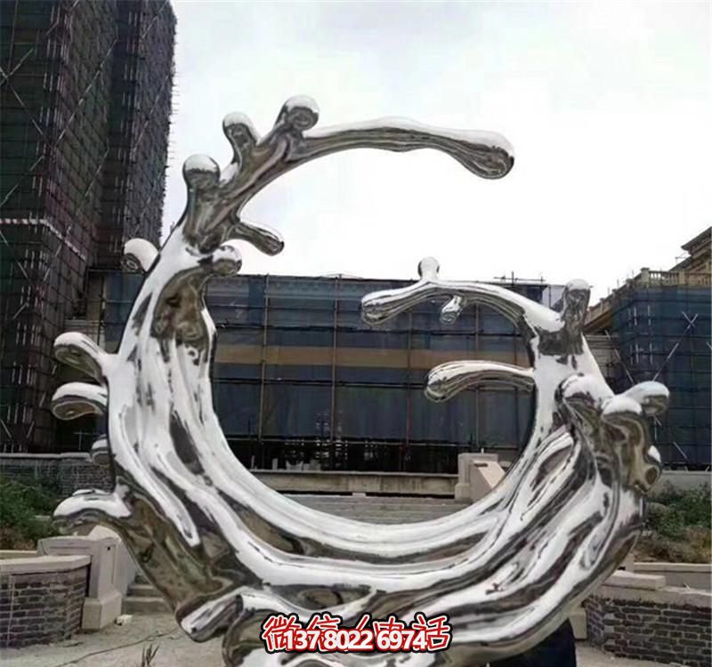 精美不锈钢浪花雕塑，点缀小区装饰