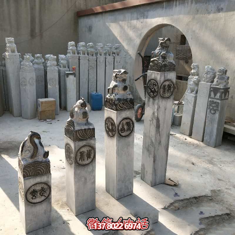 四神马柱拴，融汇大理石精致雕塑，为园林景观装点增添浓浓韵味