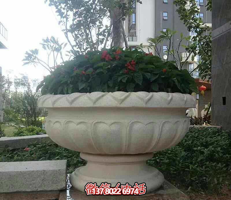 精美巨型大理石石雕花盆雕塑,让你的别墅街道更加精彩 精美巨型大理石石雕花盆雕塑,让你的别墅街道更加精彩
