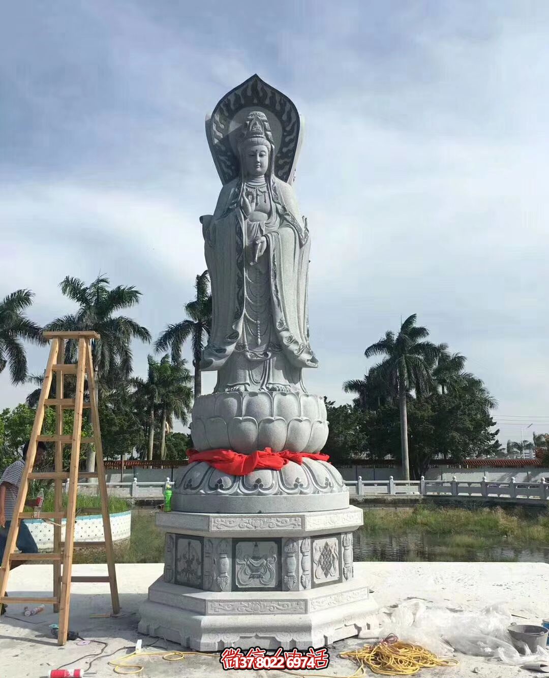 大型石雕观音景观雕塑户外摆件 大型石雕观音景观雕塑户外摆件