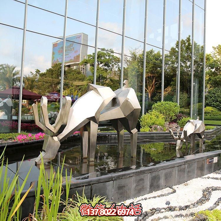 精致雕塑，几何镜面不锈钢鹿，点缀精致水景小品