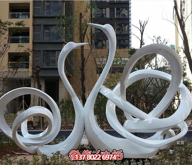 创意天鹅雕塑，为公园和小区带来抽象的艺术氛围