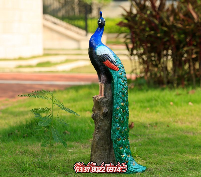 玻璃钢彩绘孔雀雕塑