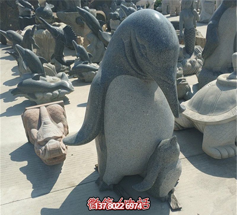 企鹅雕塑，让公园更加精彩