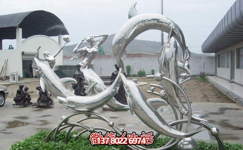 一群活跃海豚,为游乐园带来更多乐趣——不锈钢海豚雕塑 一群活跃海豚,为游乐园带来更多乐趣——不锈钢海豚雕塑