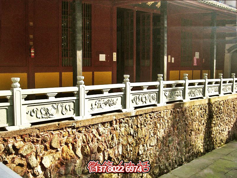 古朴青石台阶古建筑石雕防护栏