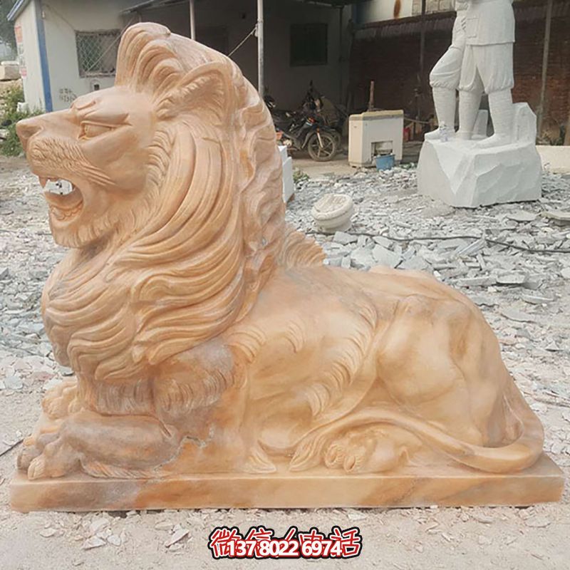 凶猛狮子红石雕卧着雕塑,为公园景区添彩晚霞之美 凶猛狮子红石雕卧着雕塑,为公园景区添彩晚霞之美