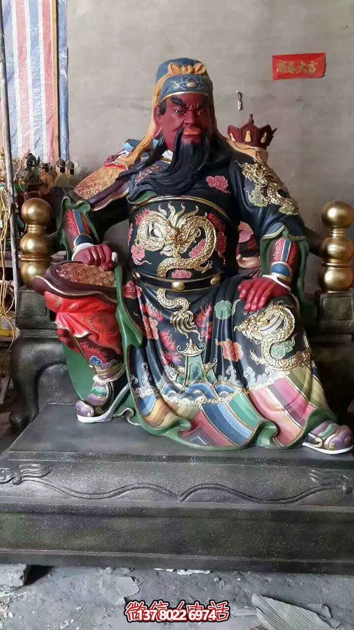 玻璃钢大型彩绘景观寺庙关公雕塑