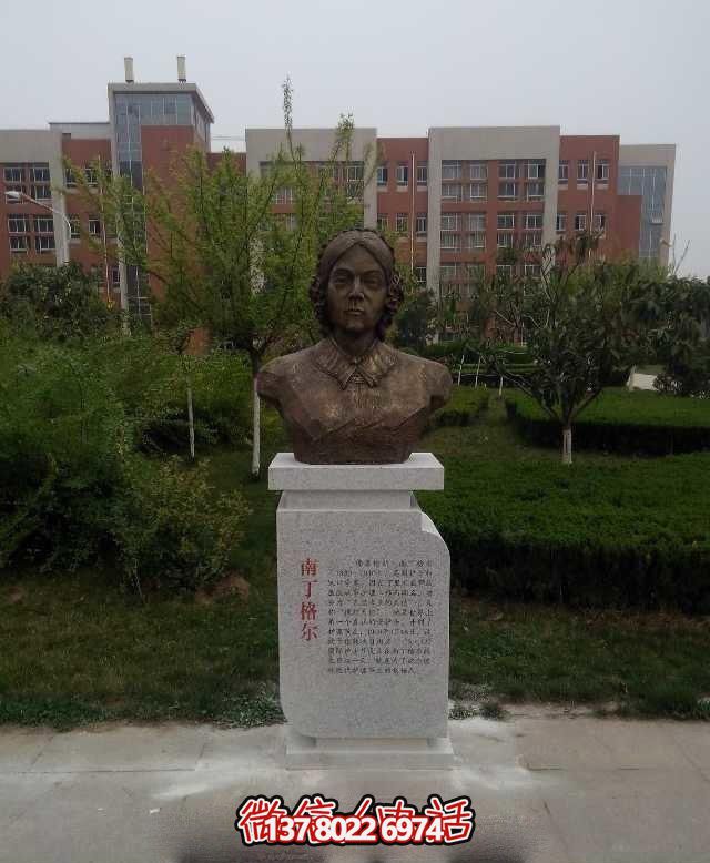 南丁格尔玻璃钢雕塑——让校园更著名的护理人物