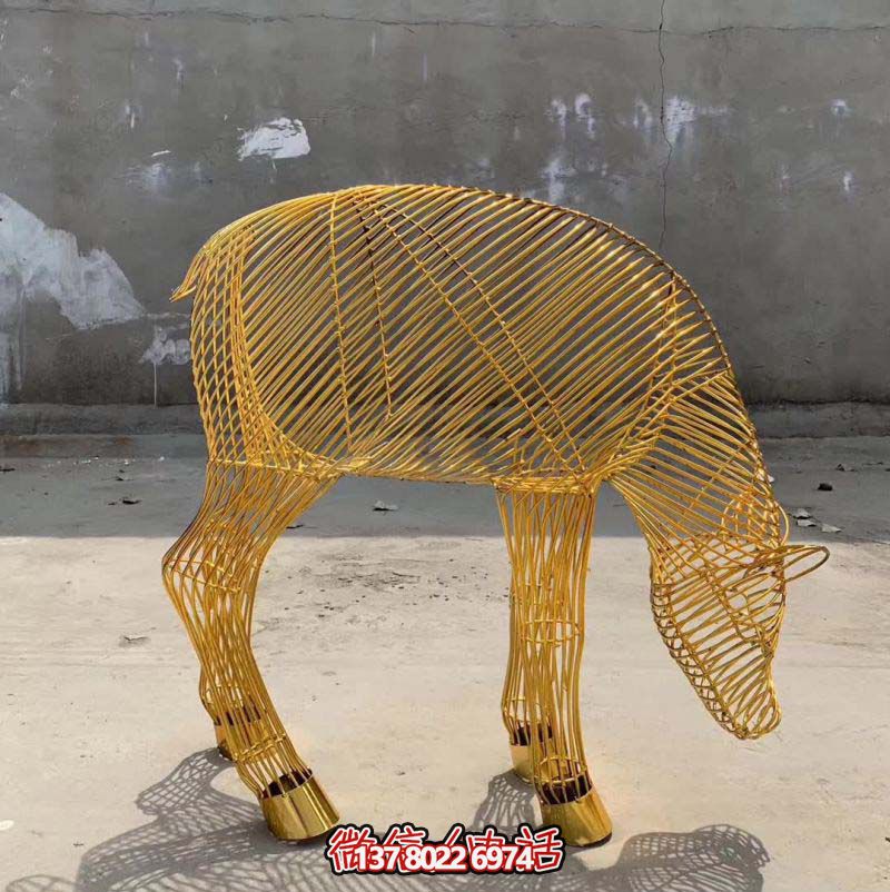 装饰性不锈钢黄色鹿雕塑