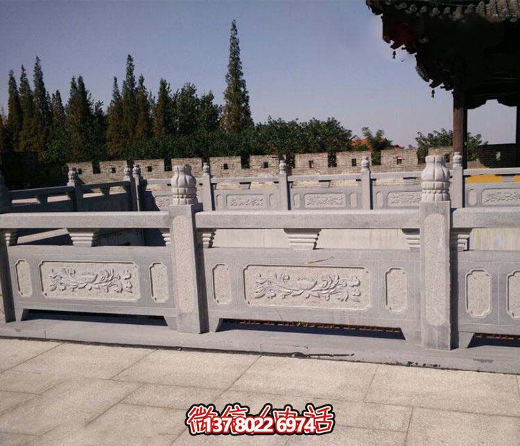 精美青石雕刻栏杆,为您的景区水池添彩 精美青石雕刻栏杆,为您的景区水池添彩