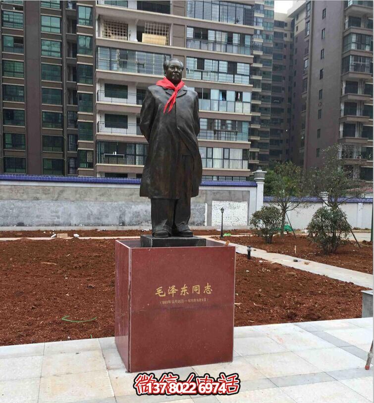 伟大领袖毛泽东仿铜雕塑，装点小区玻璃钢玻璃