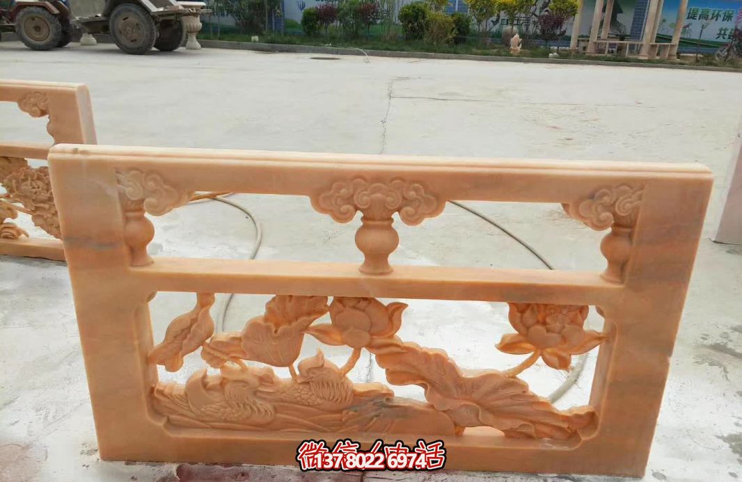 红色浮雕护栏,点缀阳台庭院装饰 红色浮雕护栏,点缀阳台庭院装饰