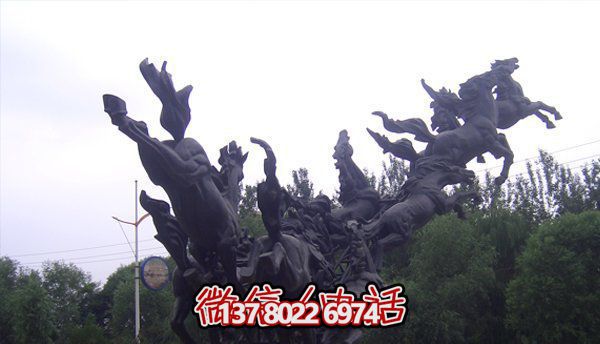 玻璃钢创意马群雕塑 玻璃钢创意马群雕塑