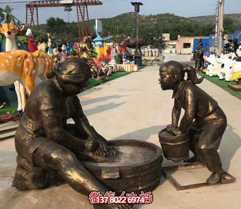 【亲情无价，母亲洗衣服记忆——母亲洗衣服铜雕雕塑景区】