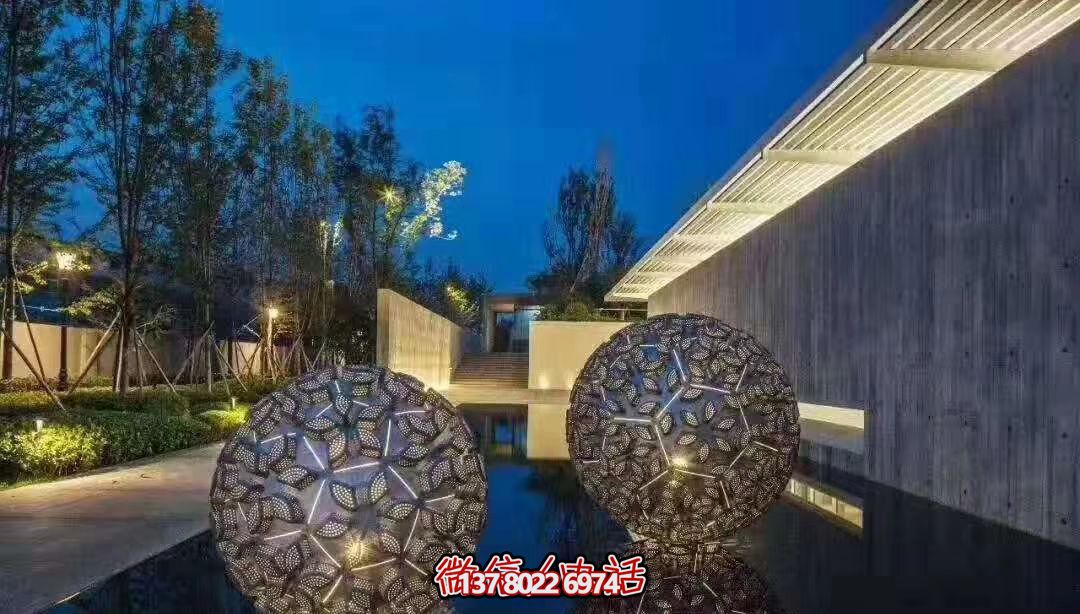酒店温泉不锈钢照明镂空球雕塑 酒店温泉不锈钢照明镂空球雕塑