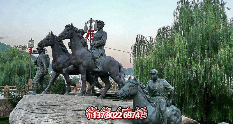 公园铜雕骑马的红军雕塑