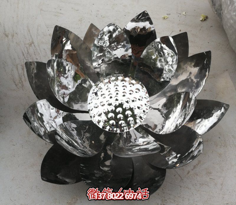 不锈钢镜面几何公园景观荷花雕塑
