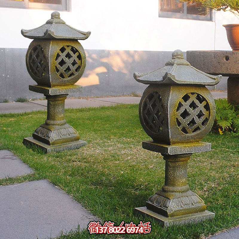 青石仿古日式园林草坪景观石灯笼 青石仿古日式园林草坪景观石灯笼