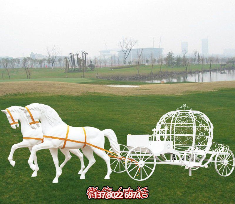 商业街园林汉白玉马和镂空不锈钢马车雕塑