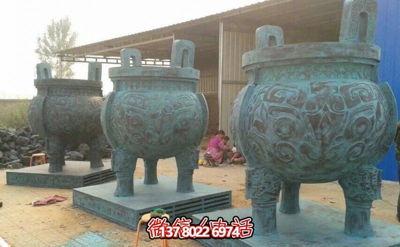 景区创意青铜三足鼎立浮雕鼎雕塑