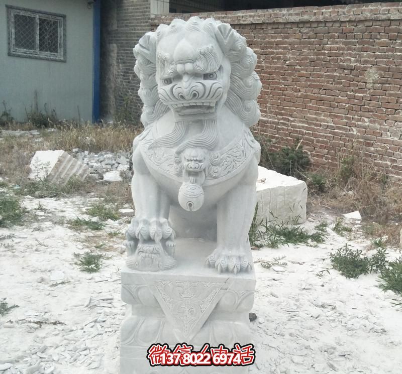 公园景区汉白玉石雕大型仿真动物狮子雕塑