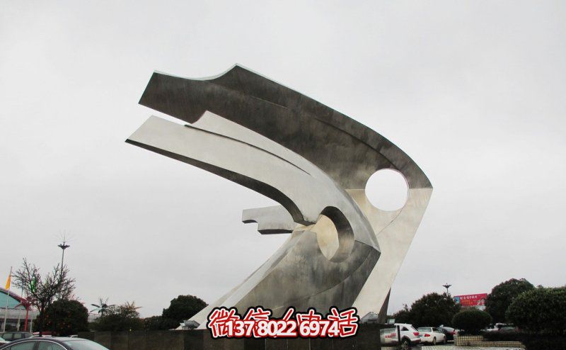 景区两只简约抽象不锈钢鱼雕塑 景区两只简约抽象不锈钢鱼雕塑