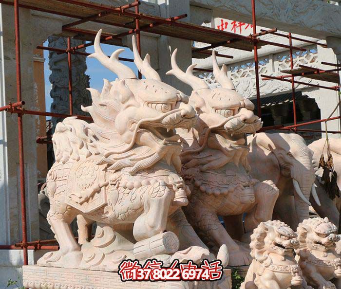 晚霞红石雕浮雕神兽户外园林麒麟雕塑 晚霞红石雕浮雕神兽户外园林麒麟雕塑